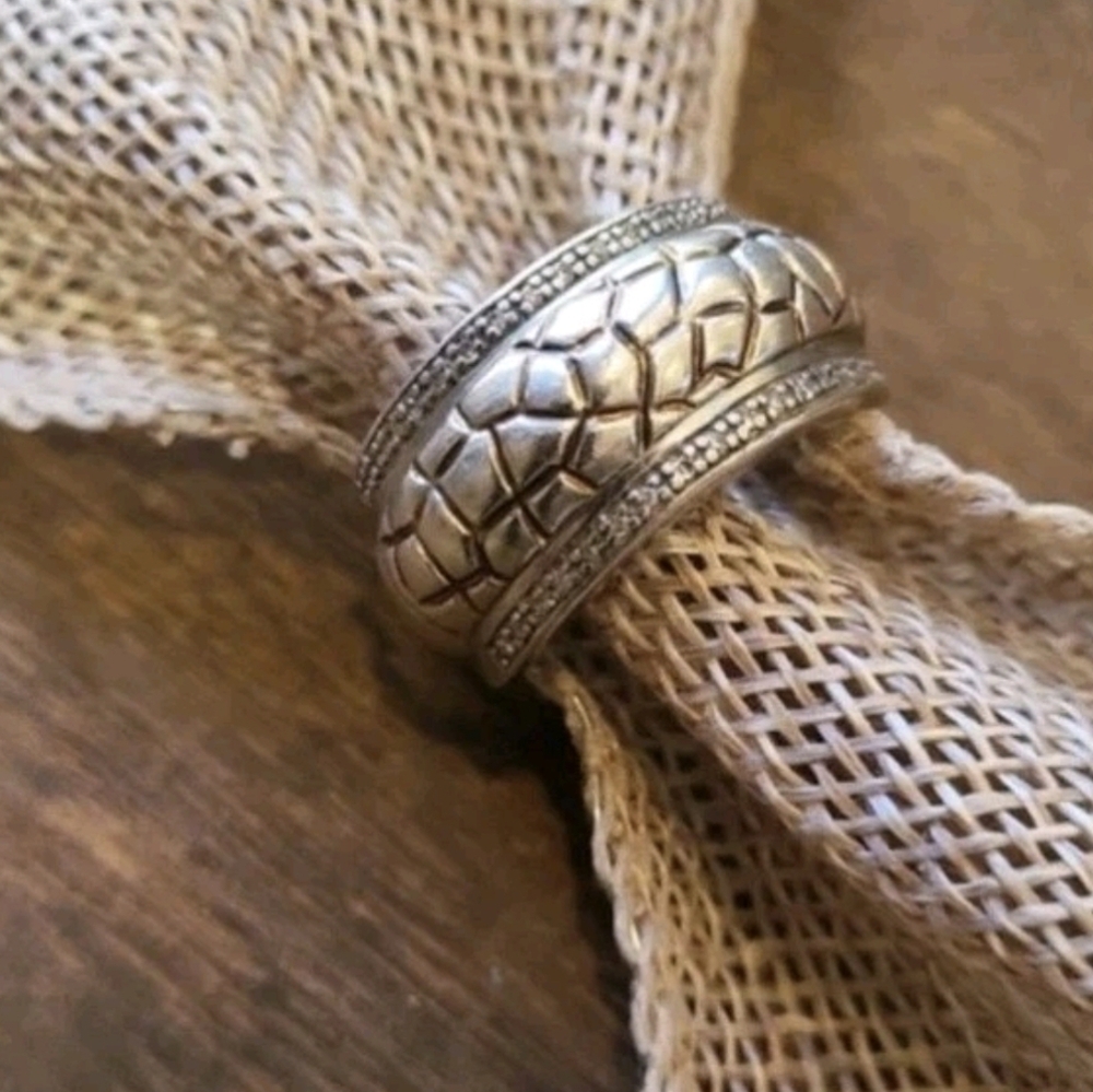 JWBR 925 Sterling Silver Diamond Accents Textured Barrel Ring, Size 8